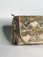 Gulnaar Clutch