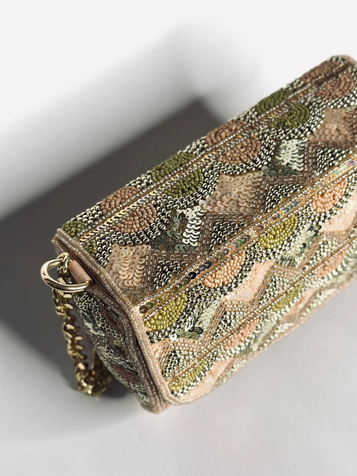 Gulnaar Clutch