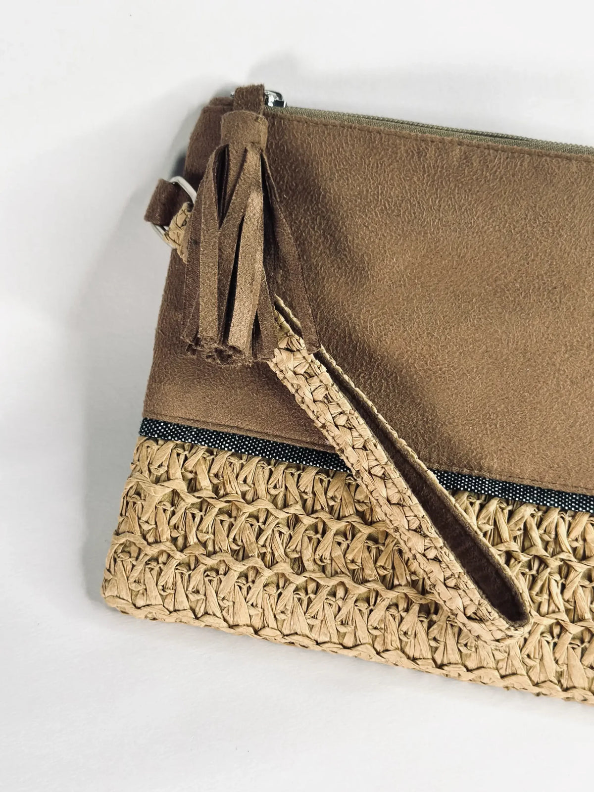 Varen Pouch Bag